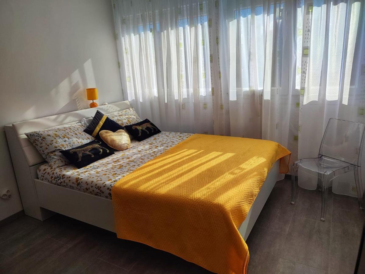 Apartment Siesta Спліт Екстер'єр фото